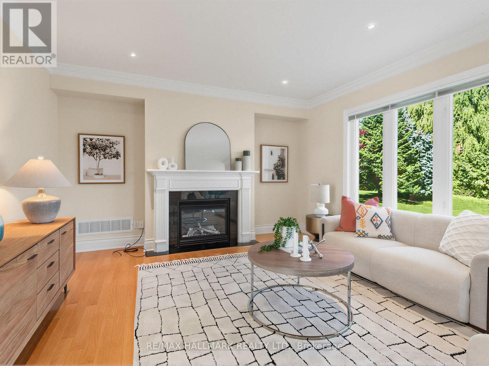 8 RIDGLEY COURT - 13