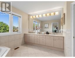 8 Ridgley Court, Richmond Hill, ON L4B4N3 Photo 19