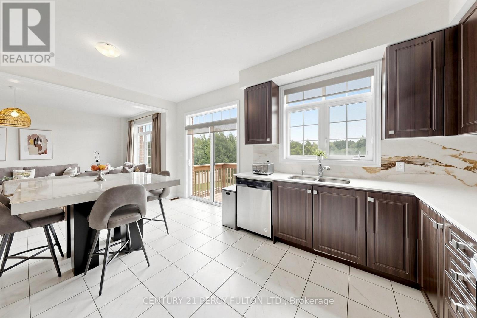166 FERRAGINE CRESCENT - Image 13