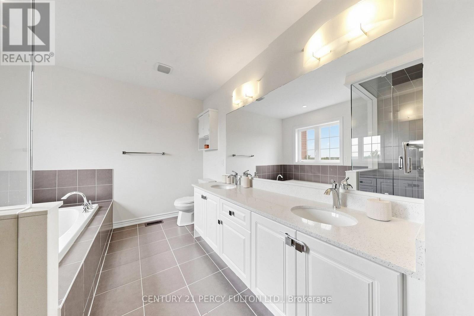 166 FERRAGINE CRESCENT - Image 23