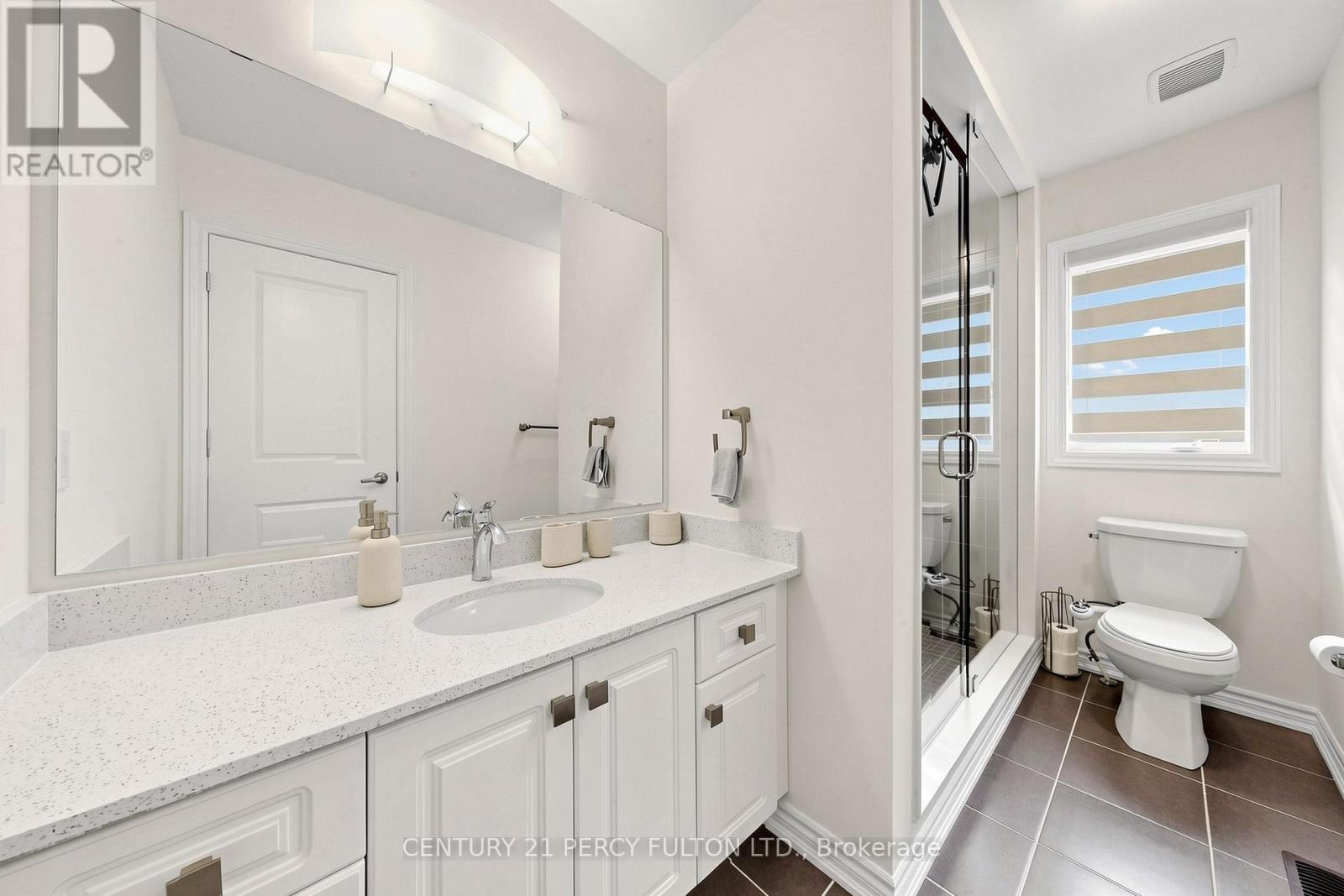 166 FERRAGINE CRESCENT - Image 28