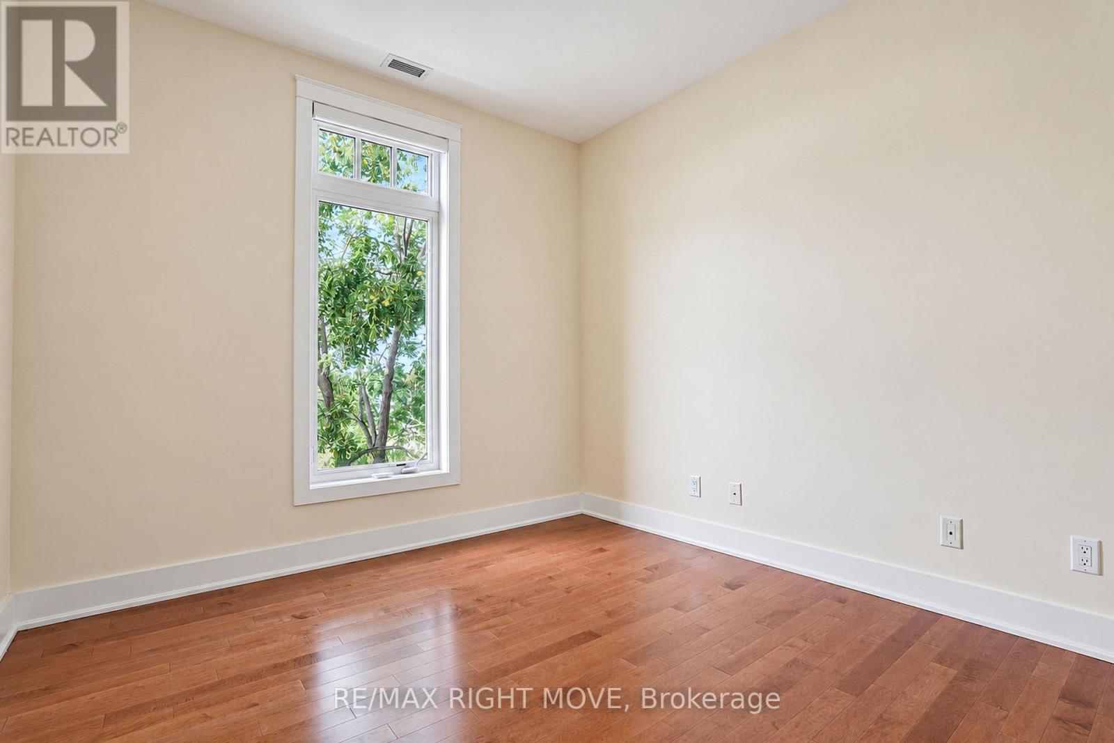 #301 140 CEDAR ISLAND ROAD - 14