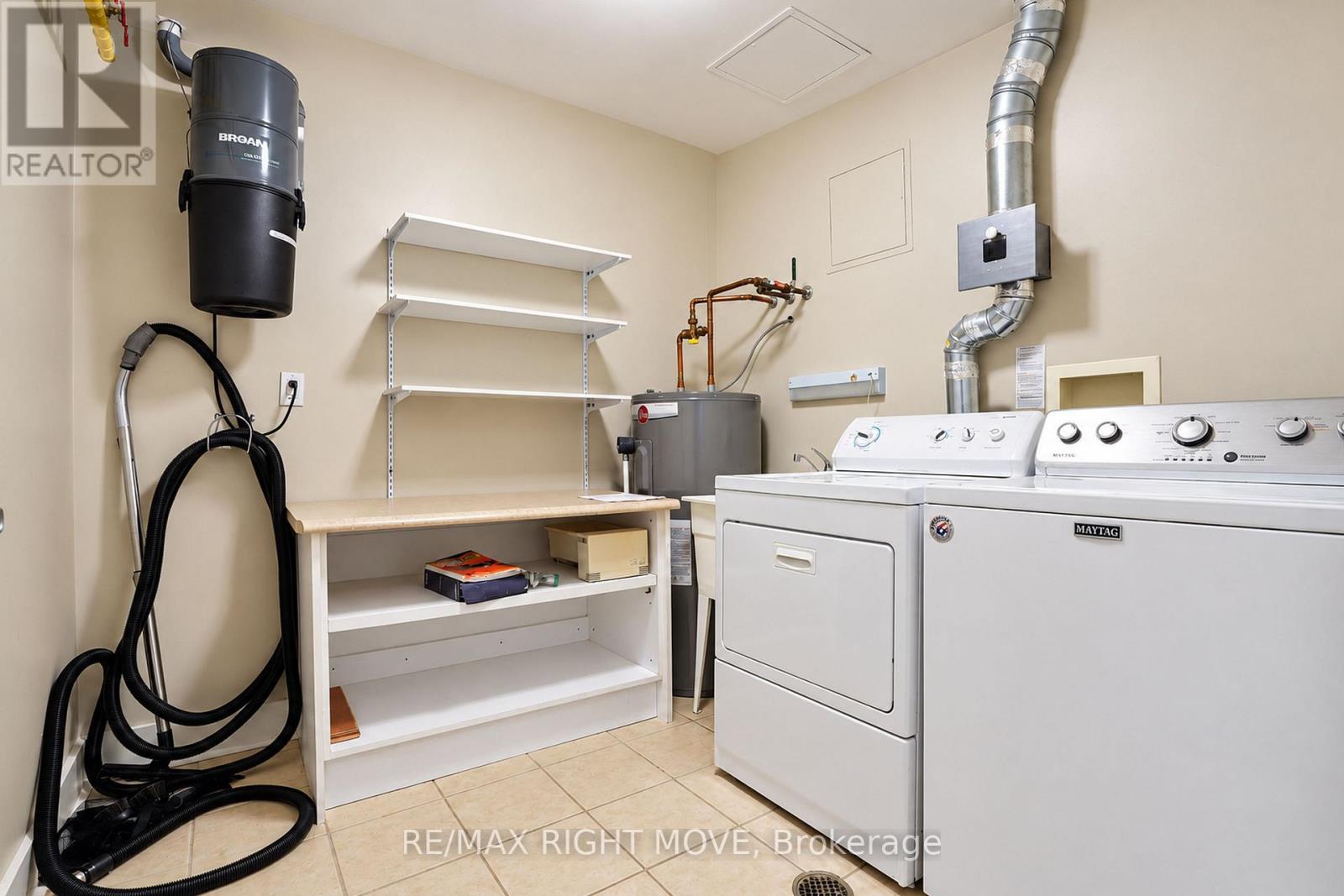 #301 140 CEDAR ISLAND ROAD - Image 22