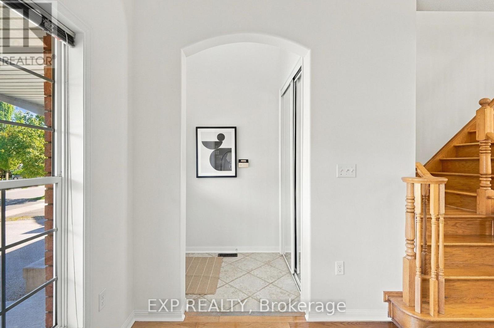 5362 Longford Drive, Mississauga (Churchill Meadows), Ontario, L5M7Y3, Mississauga (Churchill Meadows), Ontario — photo 5 of 5