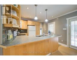 1099 Kent Avenue, Oakville, ON L6H1Z9 Photo 12