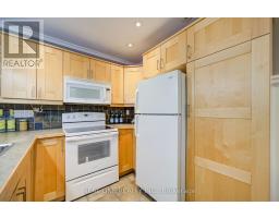 1099 Kent Avenue, Oakville, ON L6H1Z9 Photo 15