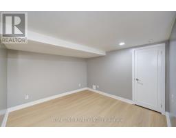 1099 Kent Avenue, Oakville, ON L6H1Z9 Photo 42