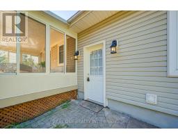 1099 Kent Avenue, Oakville, ON L6H1Z9 Photo 45