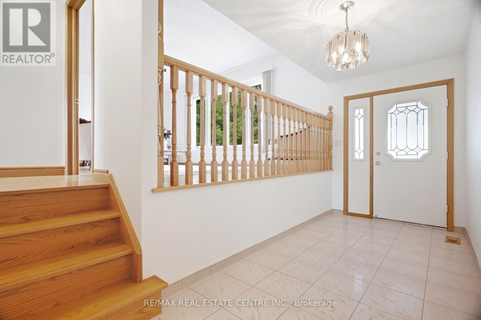 93 Old Chicopee Drive, Kitchener, Ontario, N2A3R7, Kitchener, Ontario — photo 5 of 5