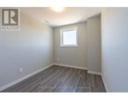 80 - 130 Otterbein Road, Kitchener, ON N2B3E4 Photo 25