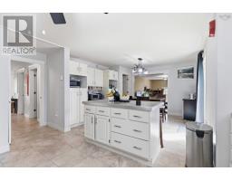 5pc Ensuite bath - 118 Stone Mount Drive, Lower Sackville, NS B4C4A2 Photo 11