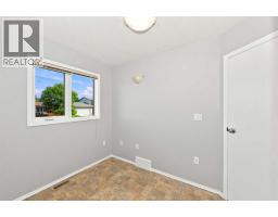 7601 41 Avenue, Camrose, AB T4V4C7 Photo 23