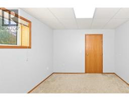 7601 41 Avenue, Camrose, AB T4V4C7 Photo 28