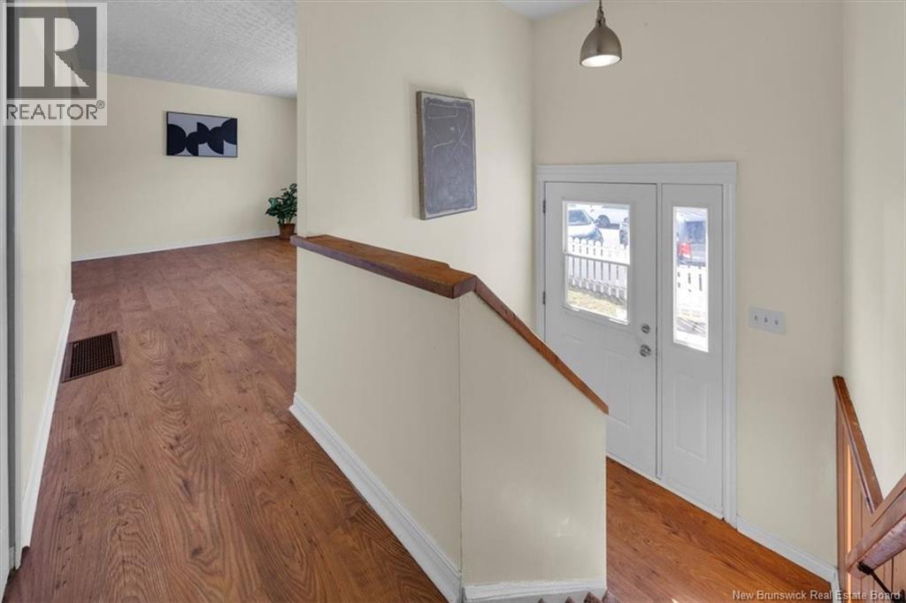 220 Tartan Street, Saint John, New Brunswick, E2K2R7, Saint John, New Brunswick — photo 2 of 5