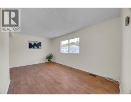 220 Tartan Street, photo 3