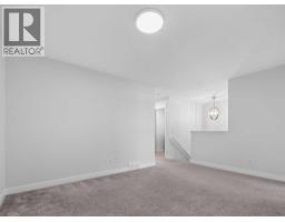 134 Hotchkiss Manor Se, Calgary, AB T3S0J5 Photo 26