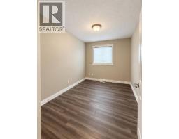 11, 2002 22 Avenue, Bowden, AB T0M0K0 Photo 21