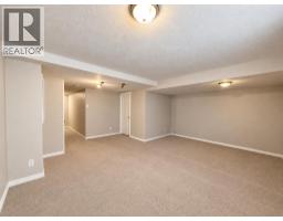 11, 2002 22 Avenue, Bowden, AB T0M0K0 Photo 28