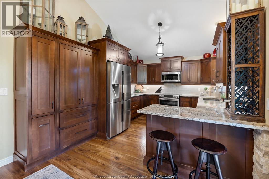 35 WHELAN DRIVE - 12