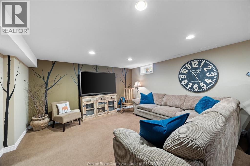 35 WHELAN DRIVE - Image 23