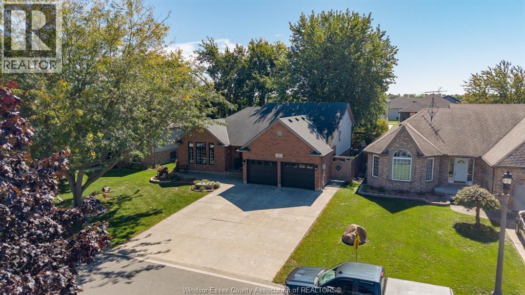 35 WHELAN DRIVE - 26
