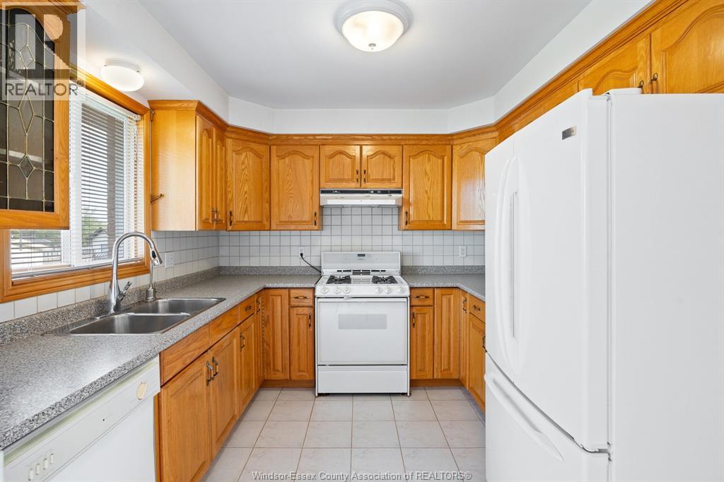 256 KENILWORTH PLACE - 14