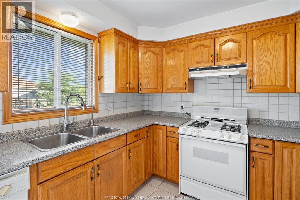 256 KENILWORTH PLACE - 15