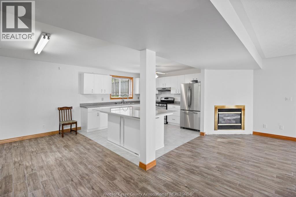 256 KENILWORTH PLACE - 23
