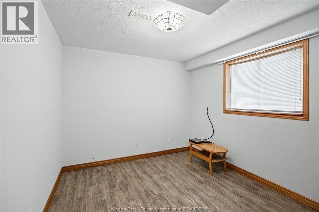 256 KENILWORTH PLACE - 35