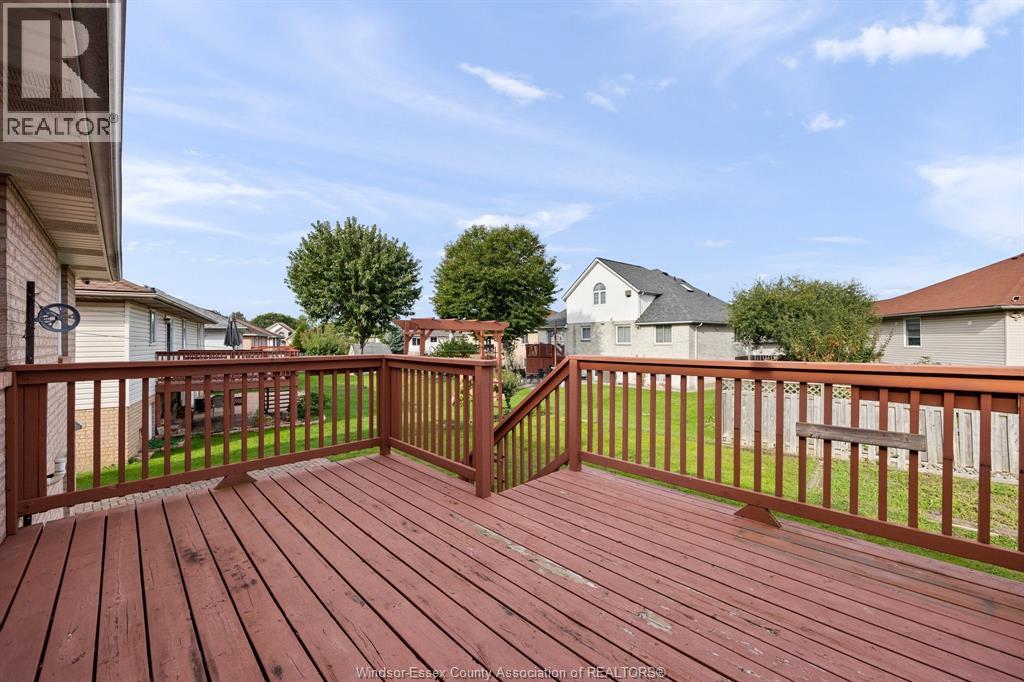 256 KENILWORTH PLACE - 41