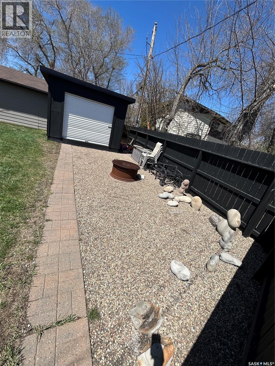 1613 Dieppe CRESCENT - Image 38