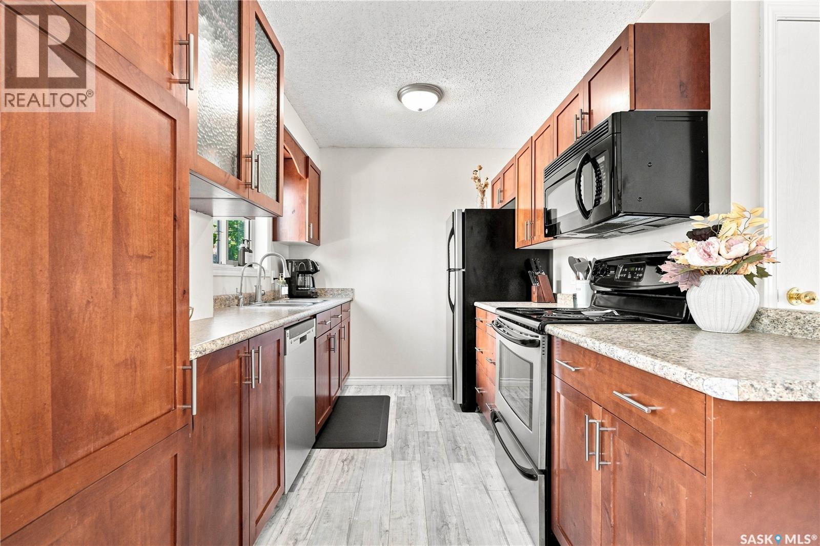 116 Canora STREET W - 17