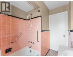 2566 Tourangeau, Windsor, ON N8W4N9 Photo 16