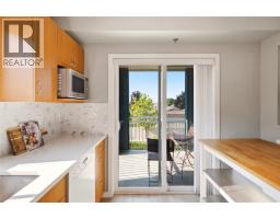 Kitchen - 563 Yates Road Unit# 215, Kelowna, BC V1V2V3 Photo 6