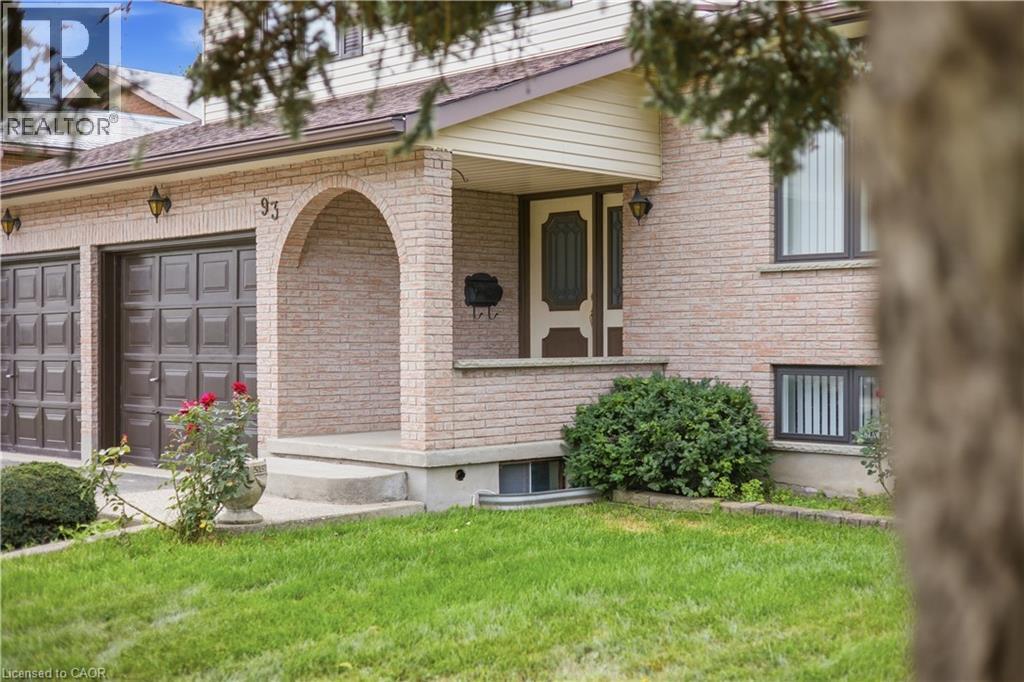 93 OLD CHICOPEE Drive, Kitchener — photo 4