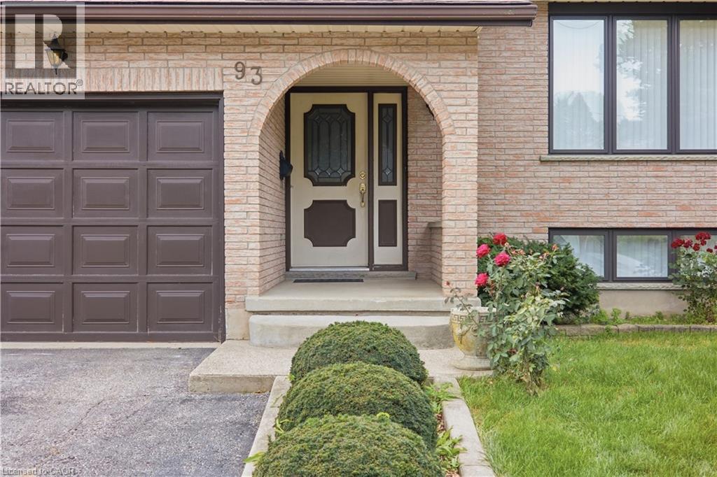 93 OLD CHICOPEE Drive, Kitchener — photo 3