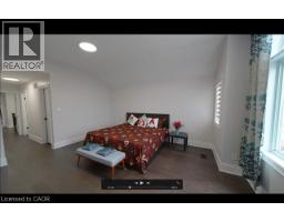643 Doon South Drive, Kitchener, ON N2P2X5 Photo 12