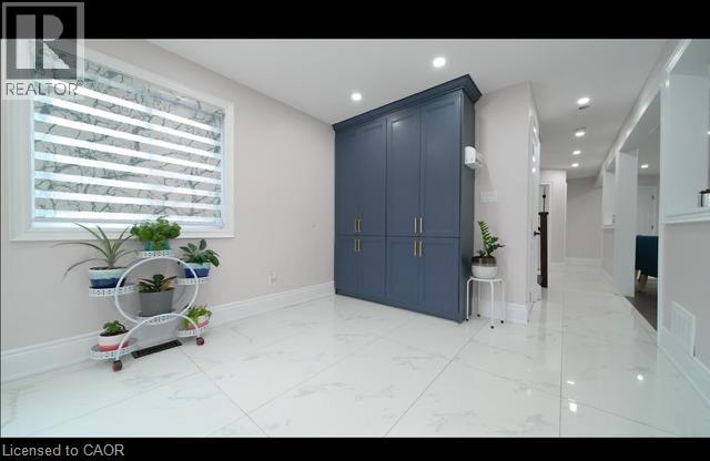 643 DOON SOUTH Drive — photo 3