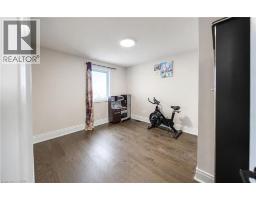 643 Doon South Drive, Kitchener, ON N2P2X5 Photo 13