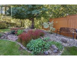 98 Village Road, St  Catharines, ON L2T3C1 Photo 37