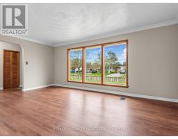 Bedroom 3 - 504 Wilson Road S, Oshawa, ON L1H6C9 Photo 6