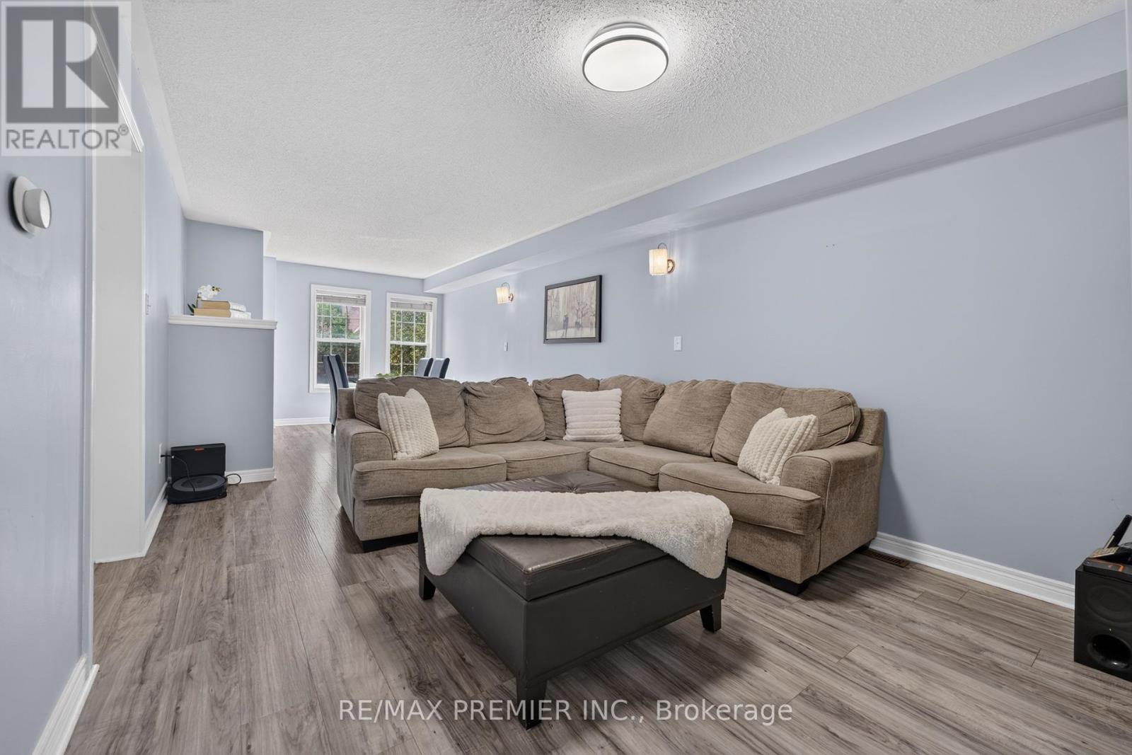 47 Milloy Place, Aurora (Aurora Grove), Ontario, L4G7L2, Aurora (Aurora Grove), Ontario — photo 3 of 5