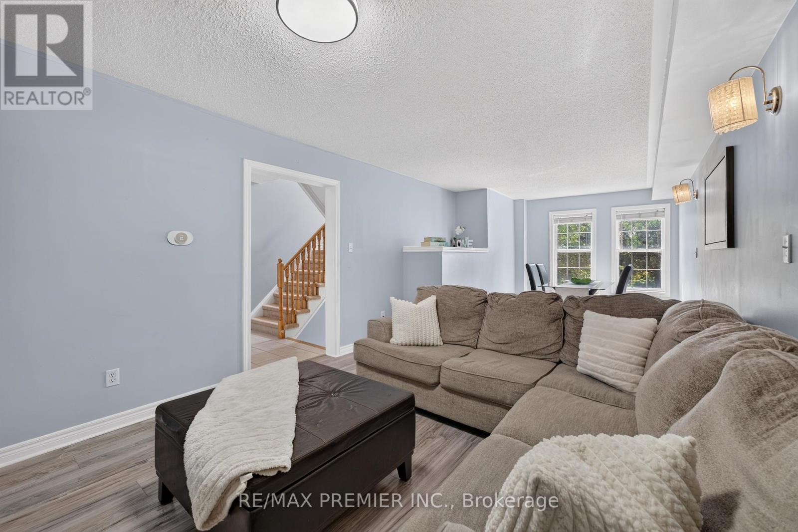 47 Milloy Place, Aurora (Aurora Grove), Ontario, L4G7L2, Aurora (Aurora Grove), Ontario — photo 4 of 5
