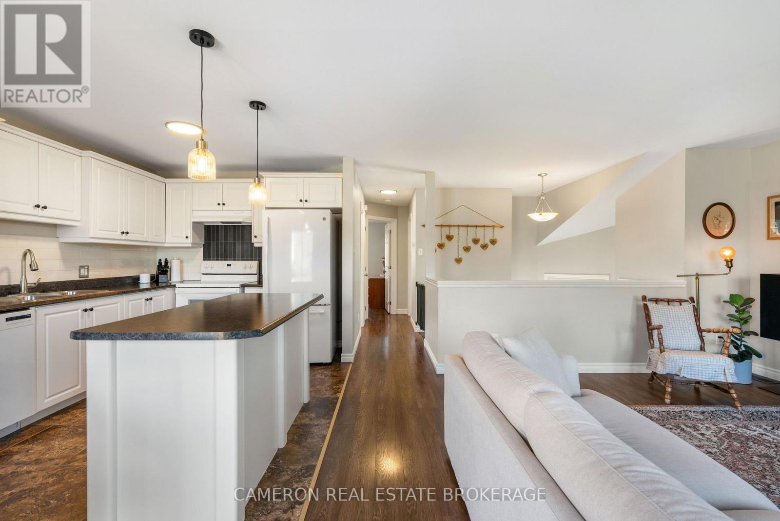 55 FORESTDALE CRESCENT - Image 17