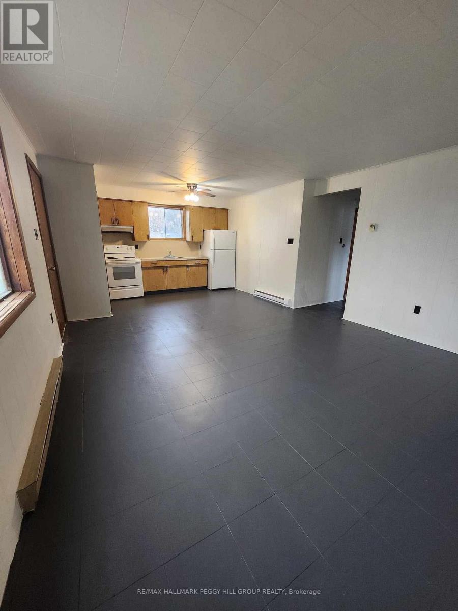 332 CHAMPLAIN ROAD - 8