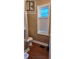 Bathroom - 151 David Street, Gravenhurst), ON P1P1J5 Photo 9