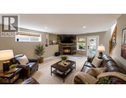 64 Riverwood Manor W - photo 17