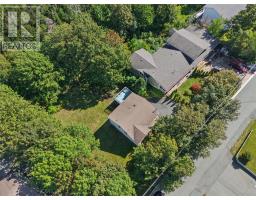 32 Warfords Road thumbnail 3