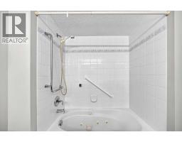 1109, 1109 Hawksbrow Point NW - photo 23