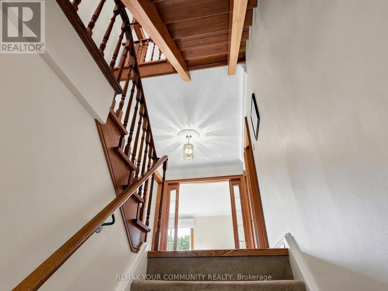 35 MAY AVENUE - Image 31